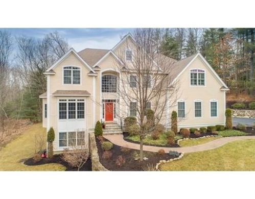28 Trefry Ln, Stow, MA 01775 exterior