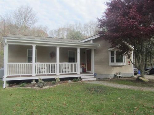 259 Cooper Rd, Glocester, RI 02814 exterior