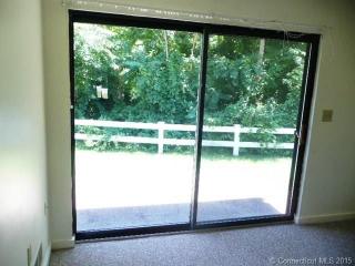 517 Asbury Rdg, Huntington, CT 06484 exterior