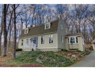 17 Will Croft, Valley Falls, RI 02864 exterior