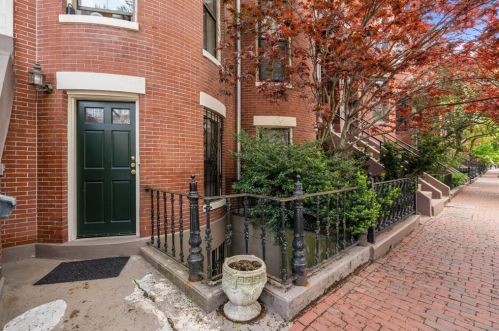 84 Appleton St, Roxbury-Xing, MA 02116 exterior