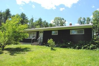 334 Calef Hwy, Lee, NH 03861 exterior