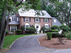 234 Quinobequin Rd, Newton, MA 02468 exterior