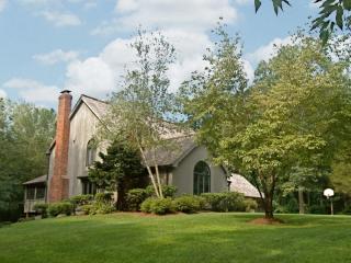 69 Cedar Rd, Wilton, CT 06897 exterior