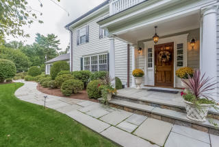 6 Watch Tower Rd, Tokeneke, CT 06820 exterior