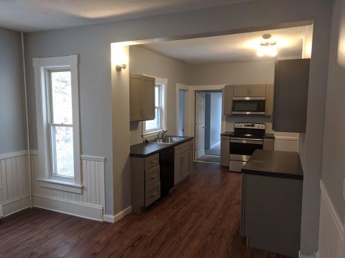 65 Batchelder St, Laconia, NH 03246 exterior