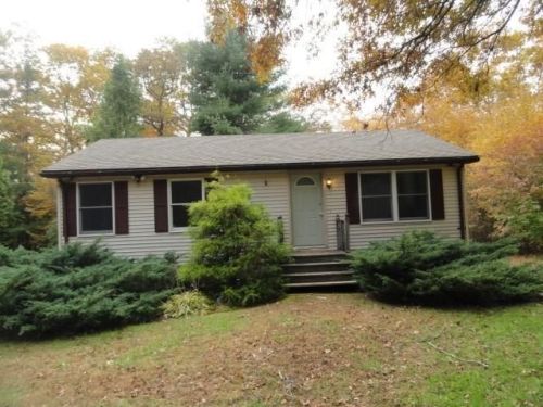 415 Spring St, Hopkinton, RI 02873 exterior