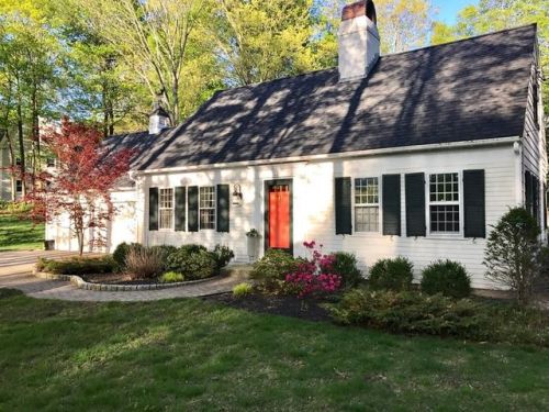 113 Main St, Topsfield, MA 01983 exterior