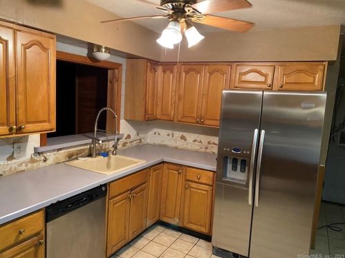 53 Grieb Trl, Wallingford, CT 06492 exterior