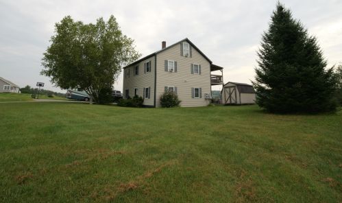 138 Town Farm Rd, Hallowell, ME 04347 exterior
