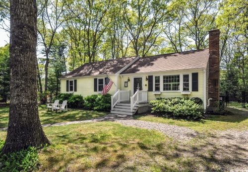 11 Nantucket Trl, Sandwich, MA 02563 exterior