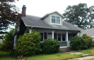 64 Keith Ave, Cranston, RI 02910 exterior