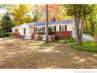 129 Stepstone Hill Rd, Guilford, CT 06437 exterior