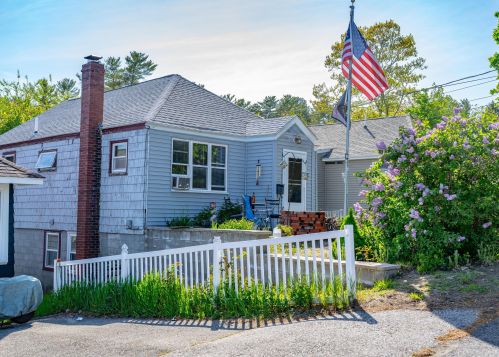 39 Ocean Ave, Old Orchard Beach, ME 04064 exterior