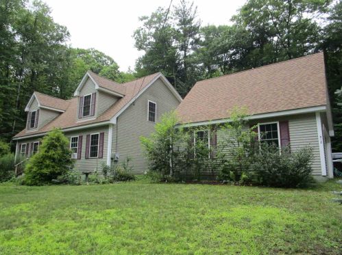 518 Reservoir Rd, Deering, NH 03244 exterior