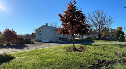 734 St George Rd, South-Thomaston, ME 04858 exterior