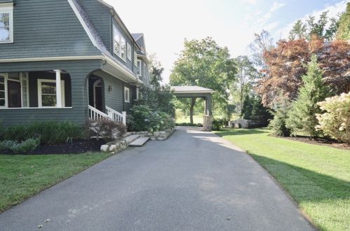 48 Windsor Rd, Newton, MA 02468 exterior