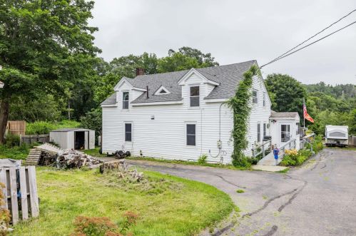 11 Bay St, Boothbay Harbor, ME 04538 exterior