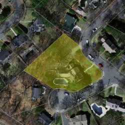 72 Fairlee Rd, Newton, MA 02468 aerial view