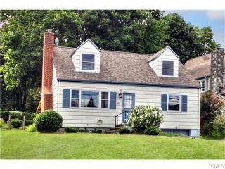 200 Hillspoint Rd, Westport, CT 06880 exterior