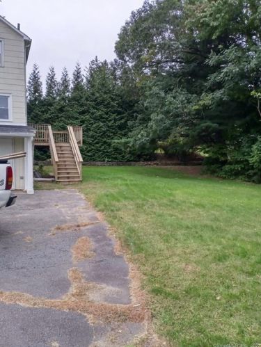 539 Bloomfield Ave, Windsor, CT 06095 exterior