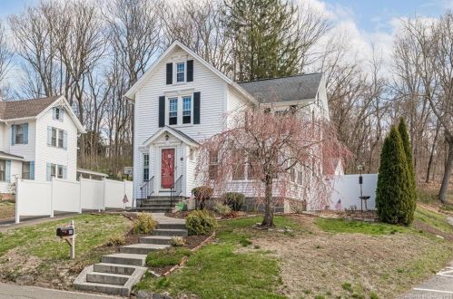 40 Washington Ave, Seymour, CT 06483 exterior