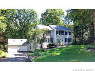 11 Hunting Hills Dr, Southington, CT 06489 exterior