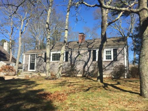 15 Jeanne Ave, Mashpee, MA 02649 exterior