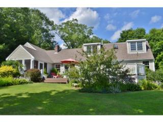 61 Fox Chase Rd, Bradford, NH 03221 exterior