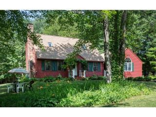 29 Lance Ave, Litchfield, NH 03052 exterior