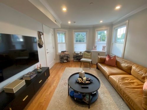 650 Hyde Park Ave, Roxbury-Xing, MA 02130 exterior