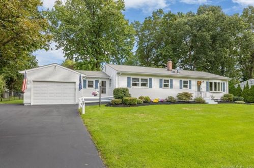 7 Winding Ln, Enfield, CT 06082 exterior