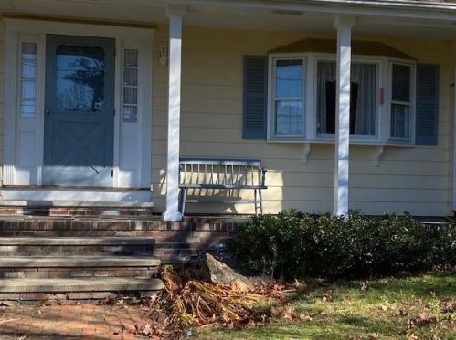 33 Ducas Ave, Nashua, NH 03063 exterior