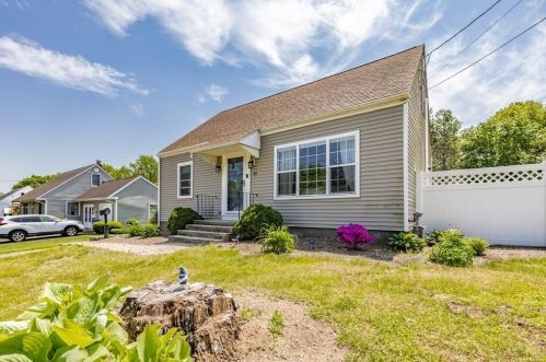 41 Judd Ave, South-Hadley, MA 01075 exterior