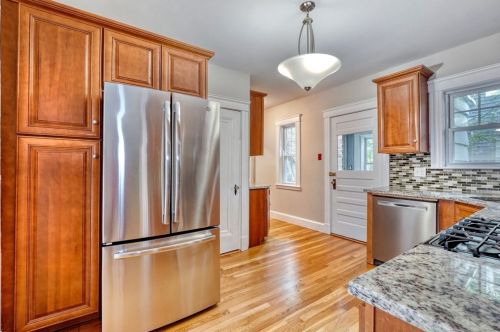 2322 Centre St, Roxbury Xing, MA 02132 exterior