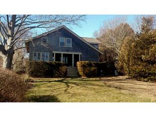 22 Coulter Dr, Jamestown, RI 02835 exterior