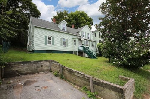 42 Mendon St, Worcester, MA 01604 exterior