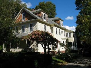 47 Sowams Rd, Barrington, RI 02806 exterior