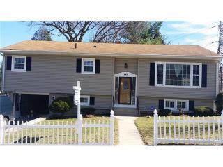 245 Bamford Ave, Waterbury, CT 06708 exterior