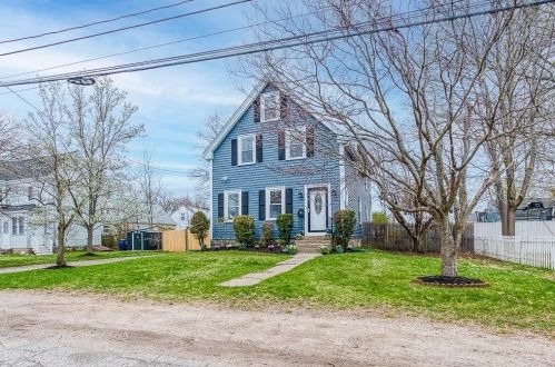 12 Riley Rd, Boston, MA 02136 exterior