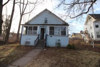 69 Meridian St, Meriden, CT 06451 exterior