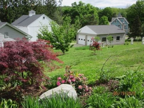 4024 School St, Palmer, MA 01069 exterior