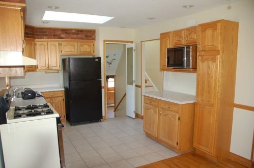 18 Wetomachick Ave, Westerly, RI 02891 exterior