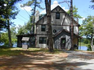 22 Marcoux Rd, Newton, NH 03858 exterior