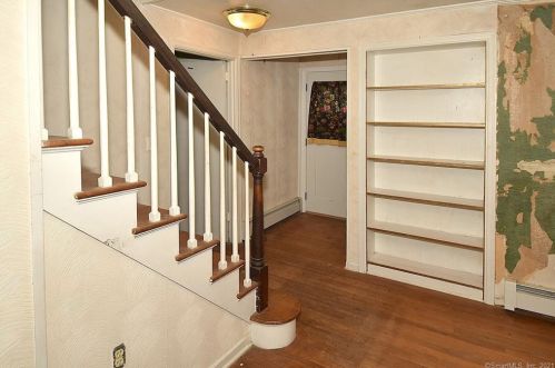 14 Charter Rd, Ellington, CT 06029 exterior