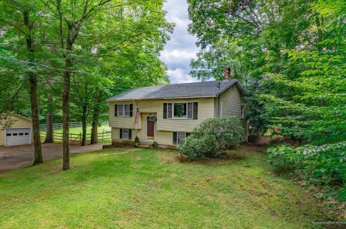 43 Seaward Rd, Turner, ME 04282 exterior