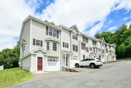 101 Taft Pt, Waterbury, CT 06708 exterior