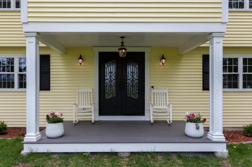 108 Pepperell Rd, Hollis, NH 03049 exterior