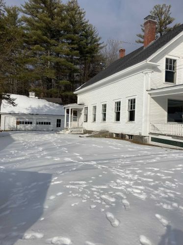 459 Main St, Rumney, NH 03266 exterior