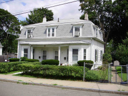 17 Rockland St, Newton, MA 02458 exterior